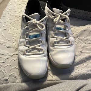 Jordan 11 retro low Legend Blue